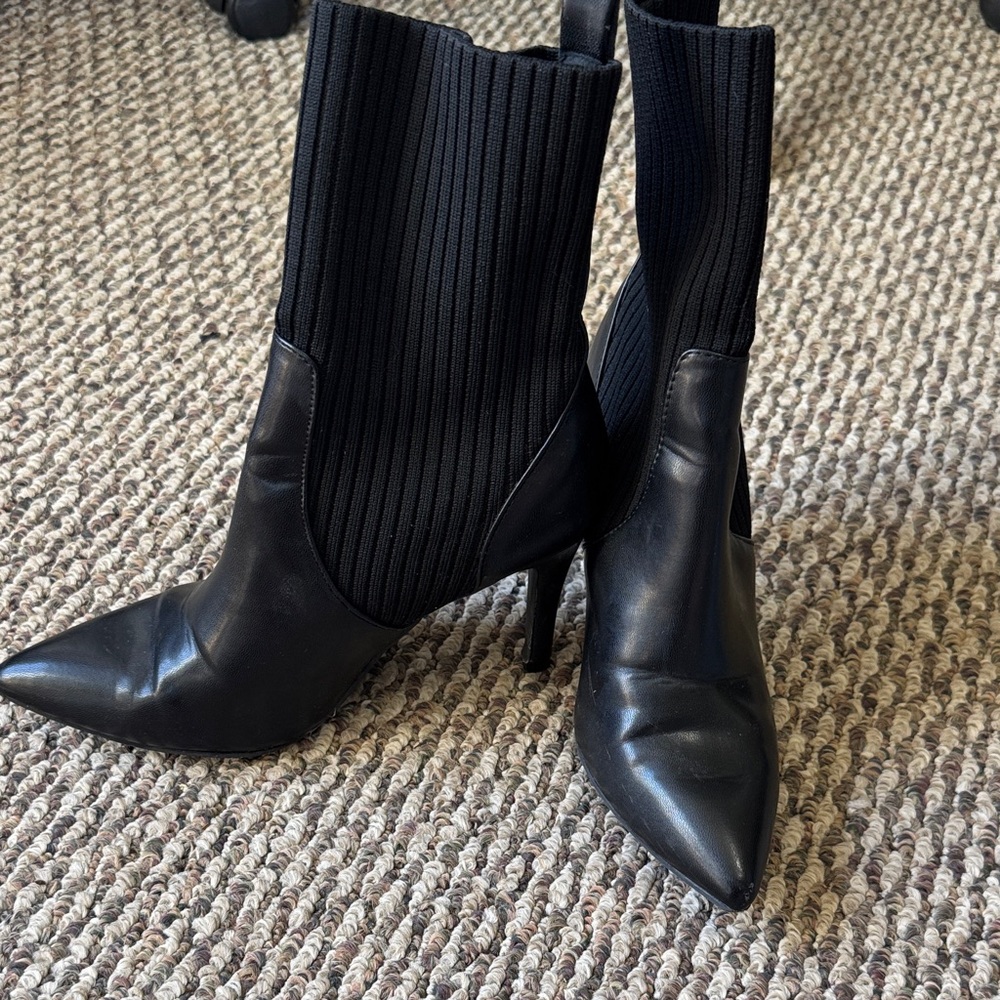 MIA Black Ribbed Heeled Boots